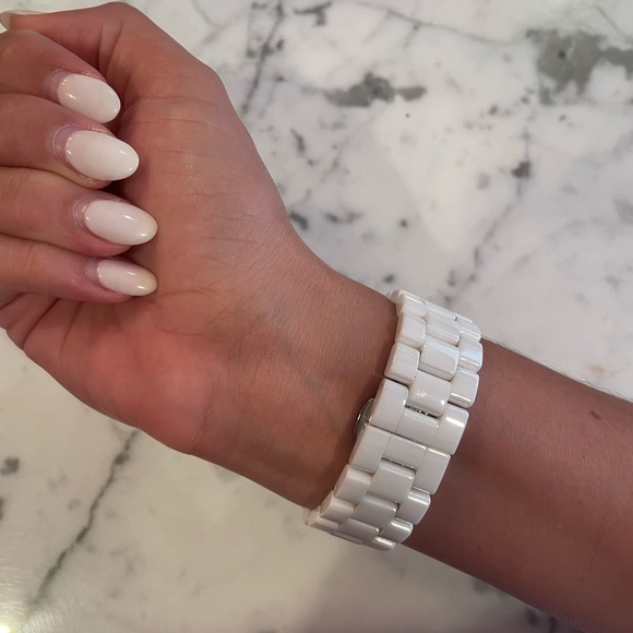 Michael Kors MK5188 Iconic Reissue Runway Chronograph Watch - Picture 6 of 6